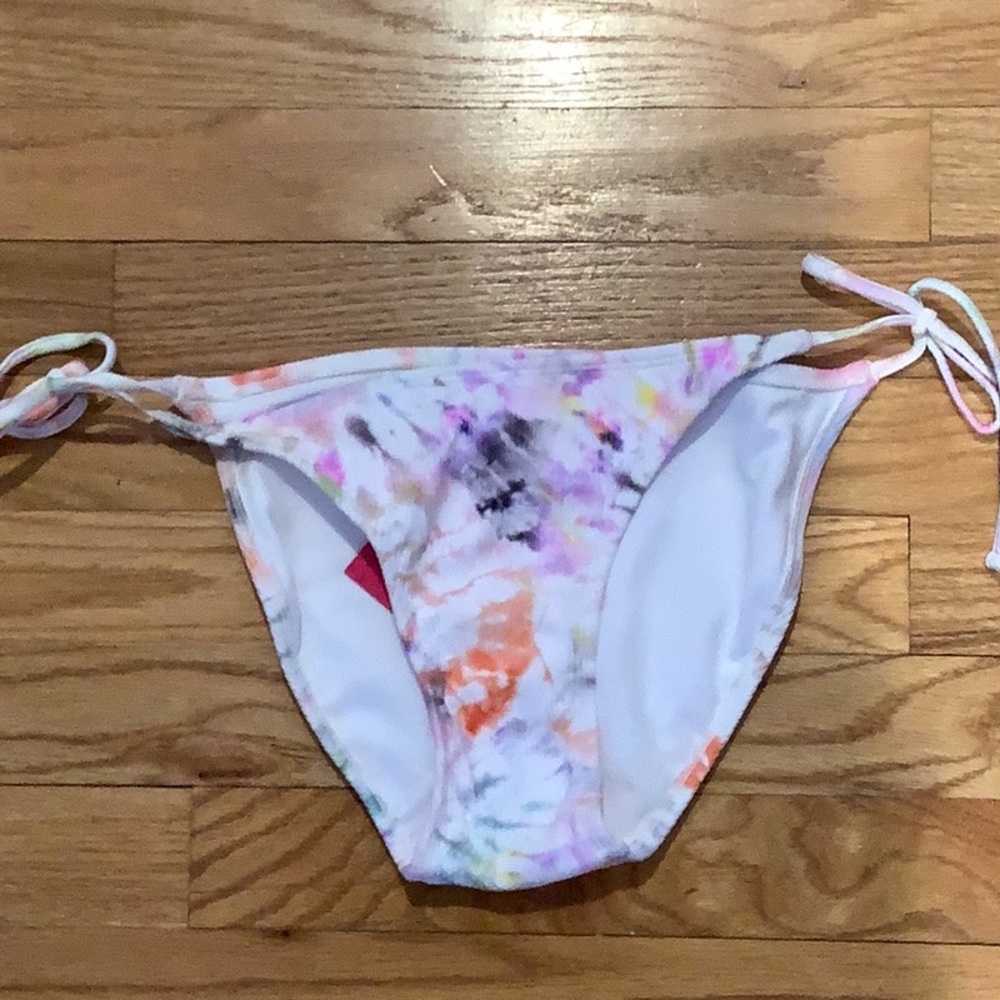 4/$12 NWT bikini bottom
